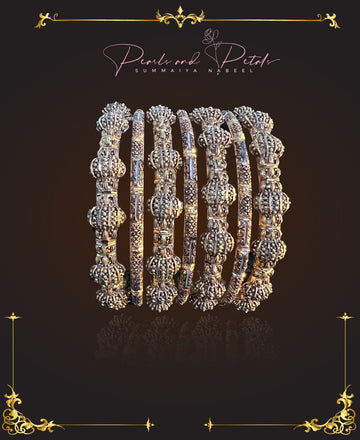 Antique style set of 7 bangles